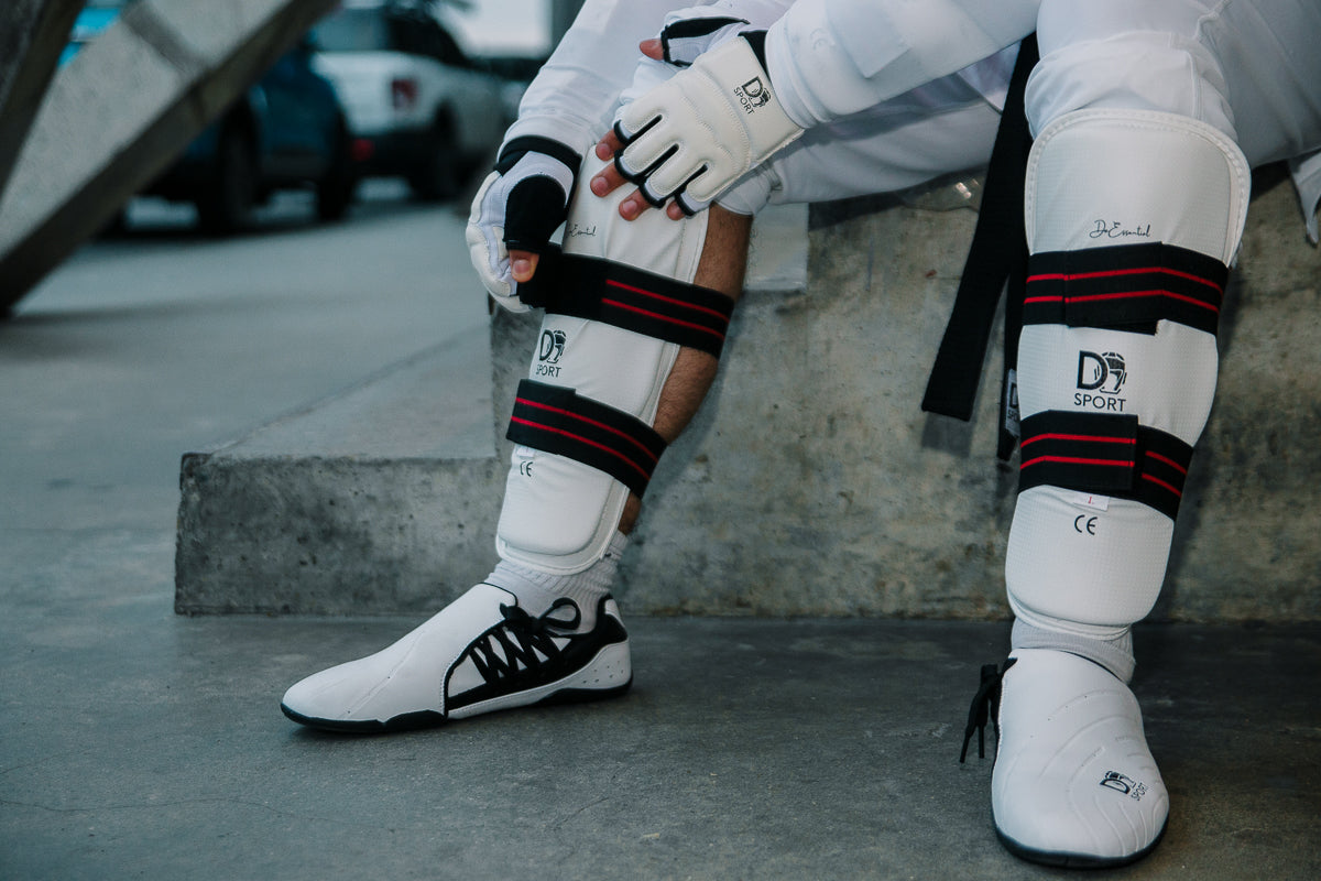 Pack Iniciación DoEssencial | Dobok + Canilleras + Antebraceras